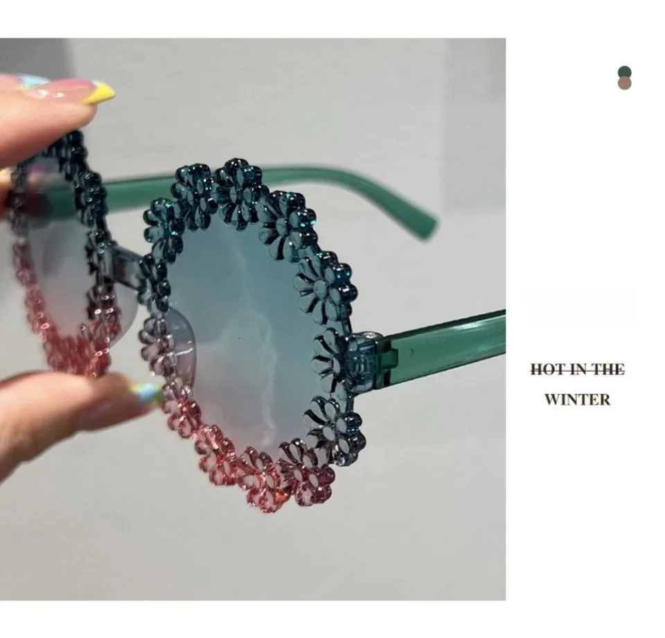 Blumenförmige Sonnenbrille für Mädchen, stilvolle mehrfarbige Dekor-Sonnenbrille für Kinder, trendige neue süße Kinder-Sonnenbrille – Detail 2