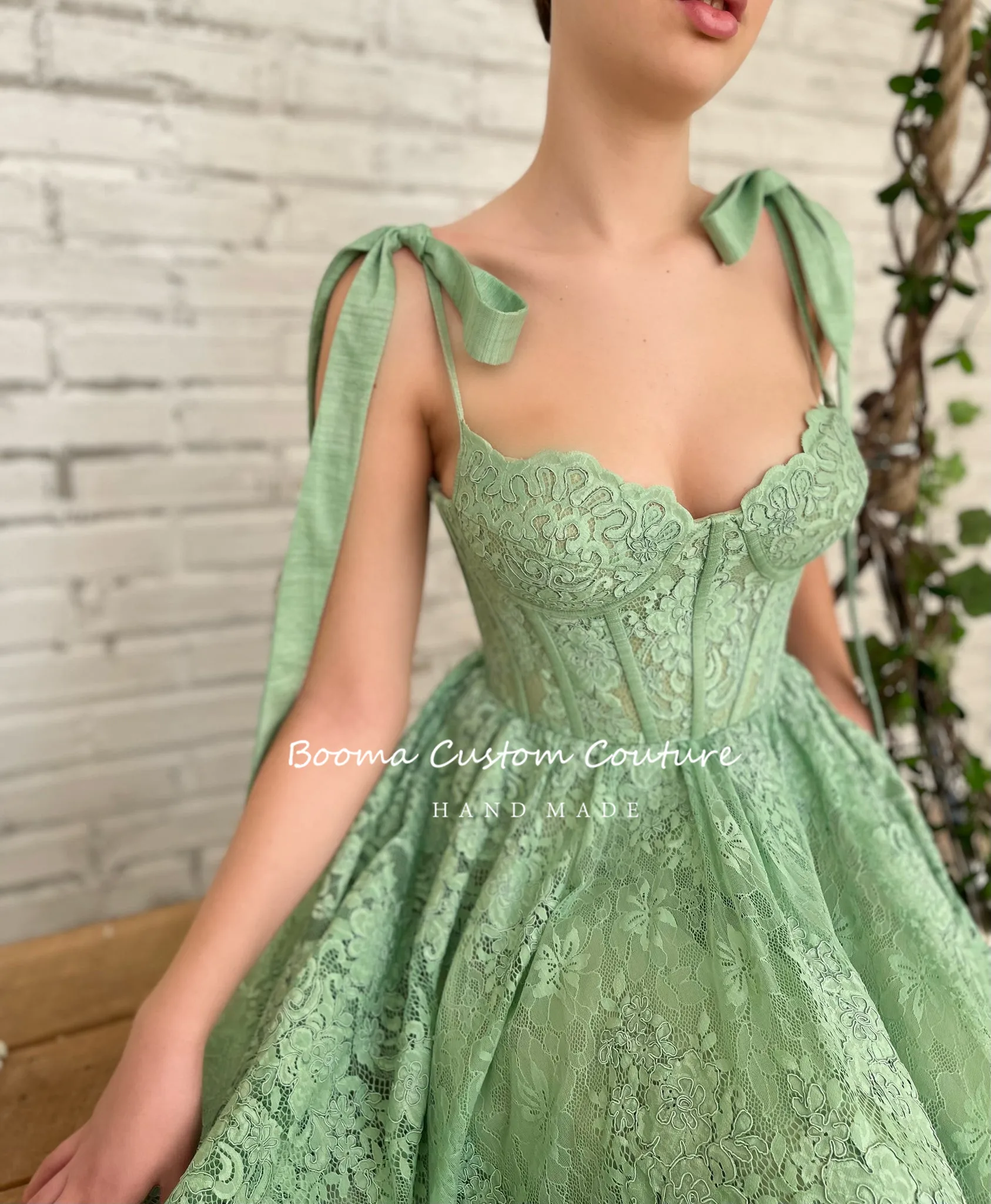 Booma Green Lace Midi Prom Dresses 2022 Sweetheart Bow Straps Corset Boning A-Line Wedding Party Dresses Open Back Formal Gowns