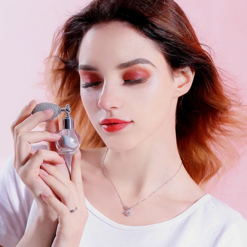 ダイヤモンドハイライターパウダースプレー防水高光沢グリッターボディブロンザー顔輪郭イルミネーターメイクアップ