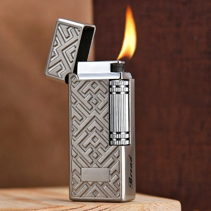Novel Cool Metal Butane Gas Lighters Mini Classic Side Slant Spray Flint Open Flame Refillable Lighter Smoking Pipe Accessories