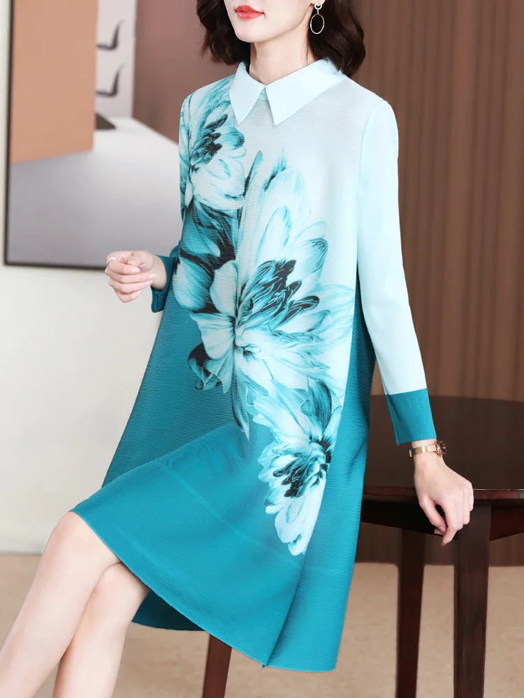 

Mom Spring Dress 2023 New Fashion Big Flower Age Reduction Women's A- Line Dress