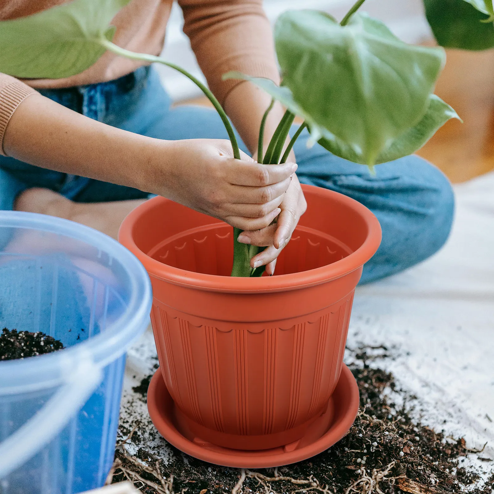 

Large Flower Pot With Tray Household Red Plastic Flower Pot Widely-used Balcony Flower Pot Indoor Planter With Tray Garden Pot