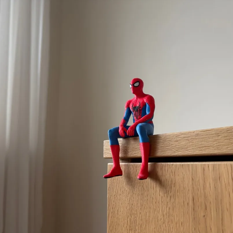 Figura de Anime de Spider-Man y Deadpool en Posición Sentada, Muñeco Decorativo para Escritorio, Adorno para Interior de Coche, Colgante, Modelo de Juguete, Regalo