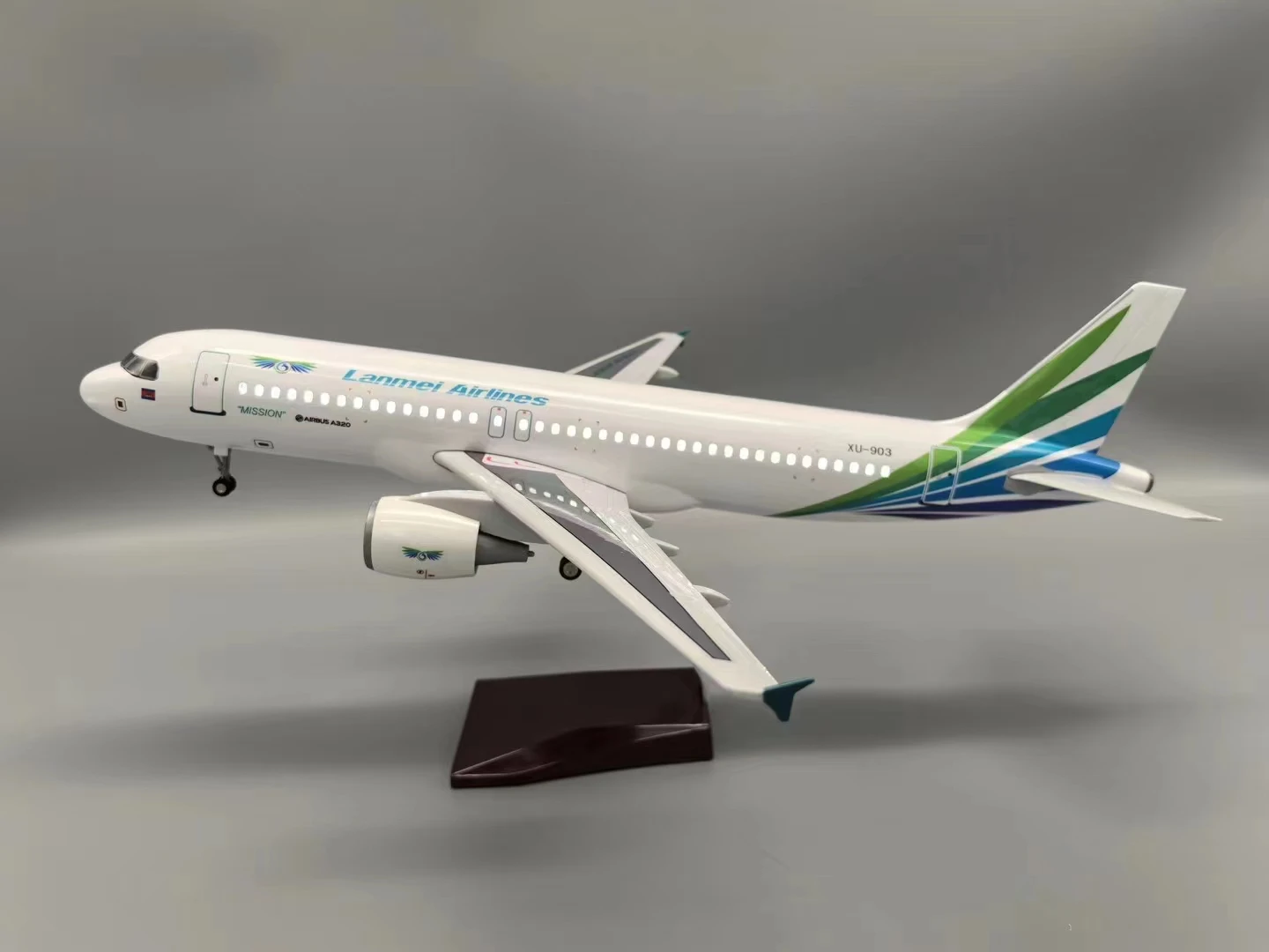 

Child Toy Plane 47CM 1/142 Plane Model A320 Mission Hills Cambodia Airlines Airplane Plastic Resin Collection Or Gift Displays