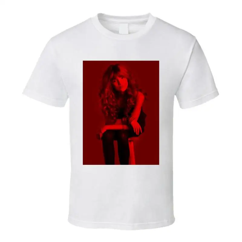 

Темная модная футболка Bella Thorne 1, знаменитостей