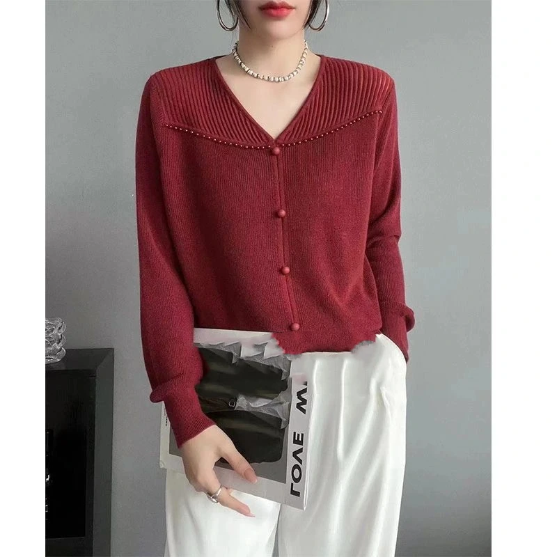 Temperament Autumn/Winter New Women\'s Solid Embroidered Flares Fashion Office Lady Loose Long Sleeve Knitted Bottoming Shirt Top