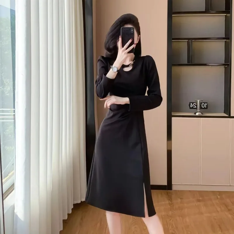 Abito elegante alla moda a maniche lunghe smock da donna con scollo tondo in tinta unita