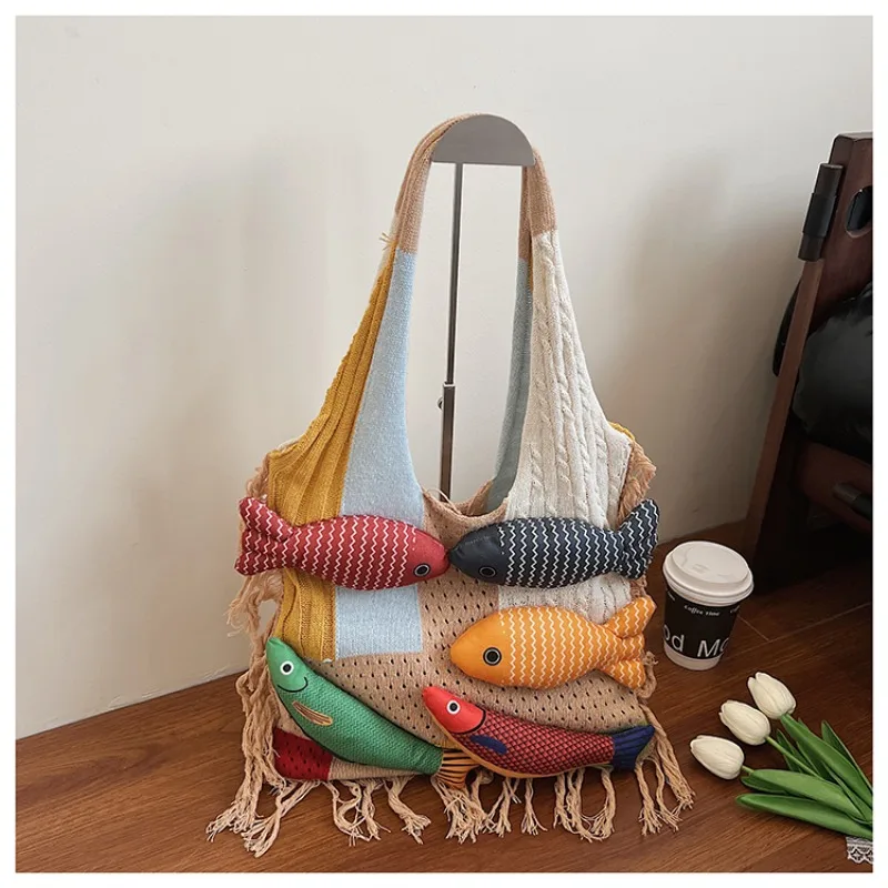 Patchwork casual sacos de ombro tecido oco para fora peixe sacos femininos 2025 venda quente grande capacidade versátil bolsas femininas