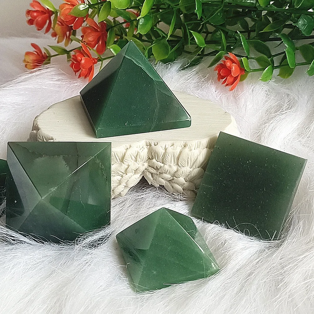 Natural Green Dongling Jade Pyramid Quartz Carving Restoration Home Treatment Decoration Ornament