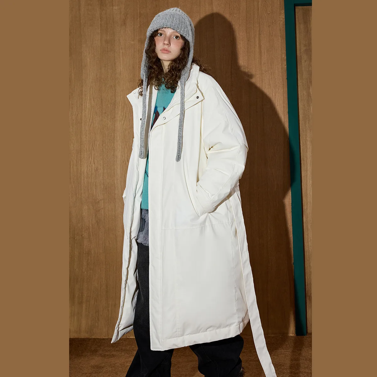 Coolhut Parka palangari con colletto alla coreana 2025 Cappotto invernale con cintura imbottita al 90% Trench termico oversize Elegante sagoma a clessidra