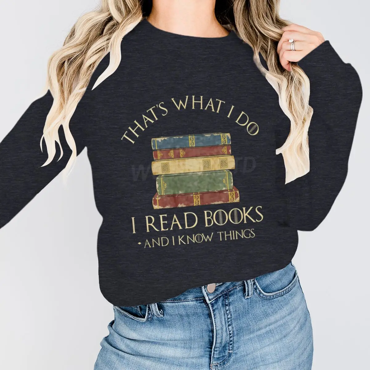 

Женская толстовка с капюшоном «Это то, что я делаю: продаю женскую одежду, читаю книги и знаю многое» — модная повседневная одежда для любительниц книг