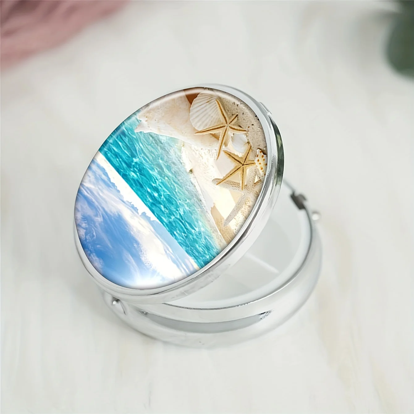 Beautiful beach round pill box,3 compartments mini decorative pocket wallet portable travel tablets vitamin holder organizer box