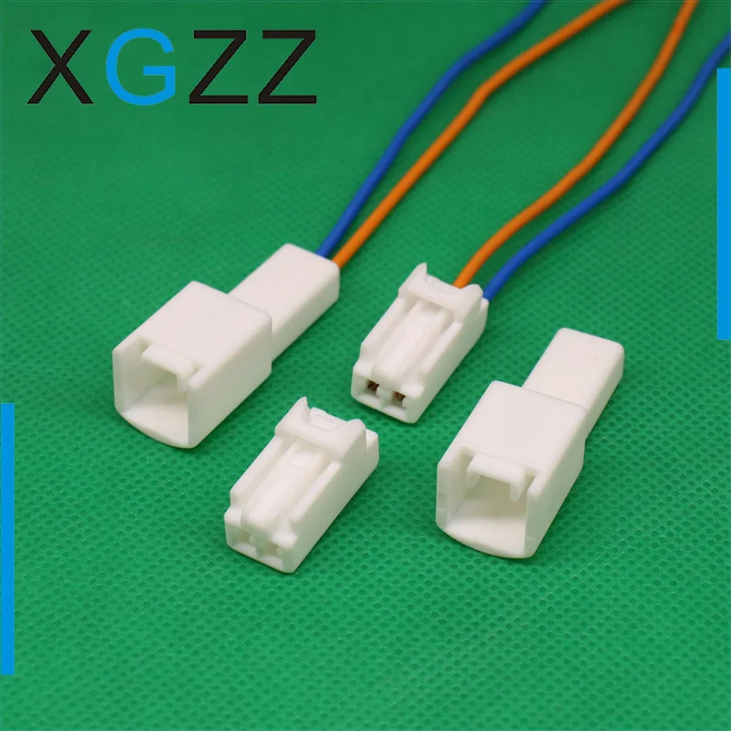 7283-2345 is suitable for Toyota Vios Levin Corolla cigarette lighter plug and harness connector