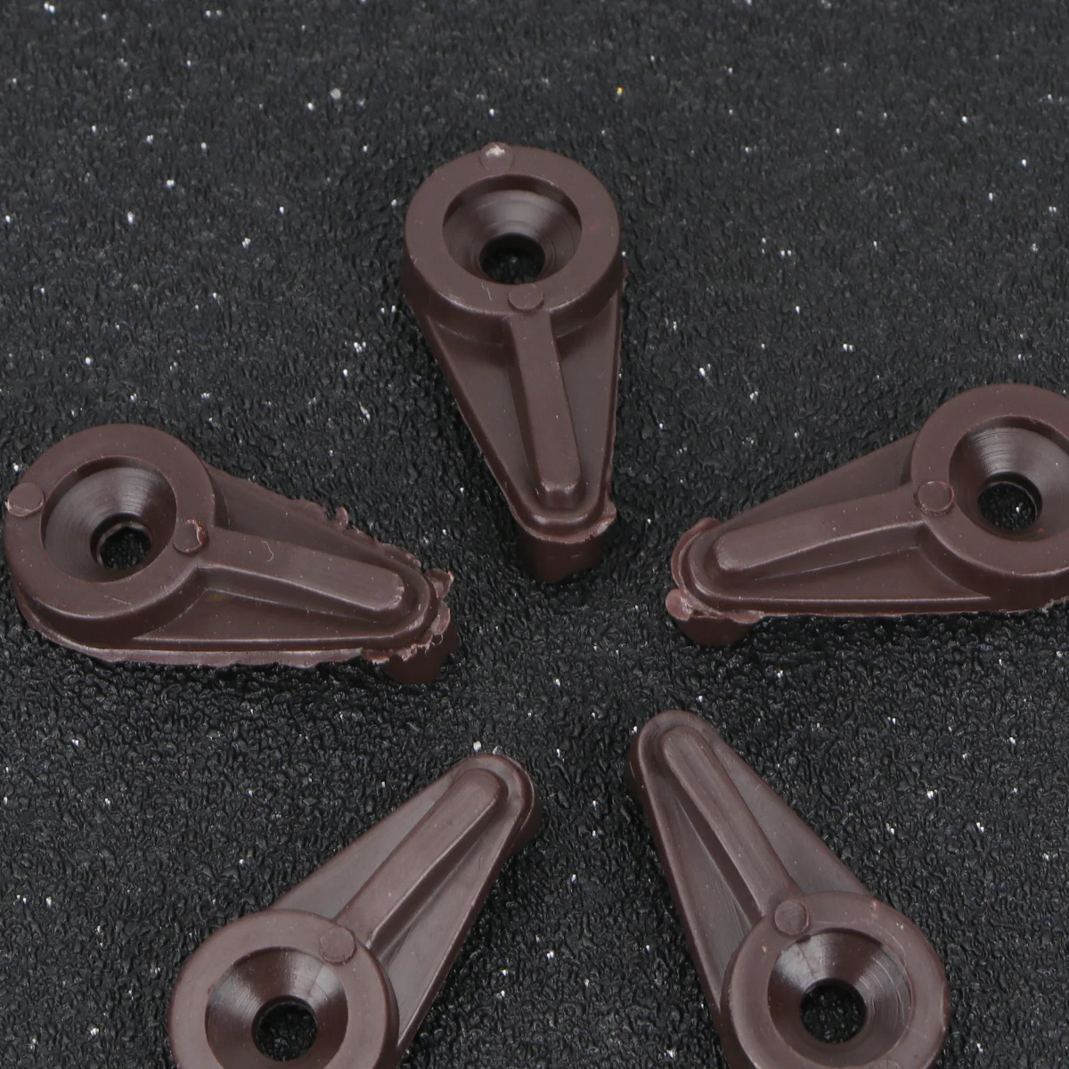 

30Pcs Glass Fixing Clips Strong Plastic Clips for Mirror Assembly Furniture Installation Easy to Use Holding Fixtures Brown