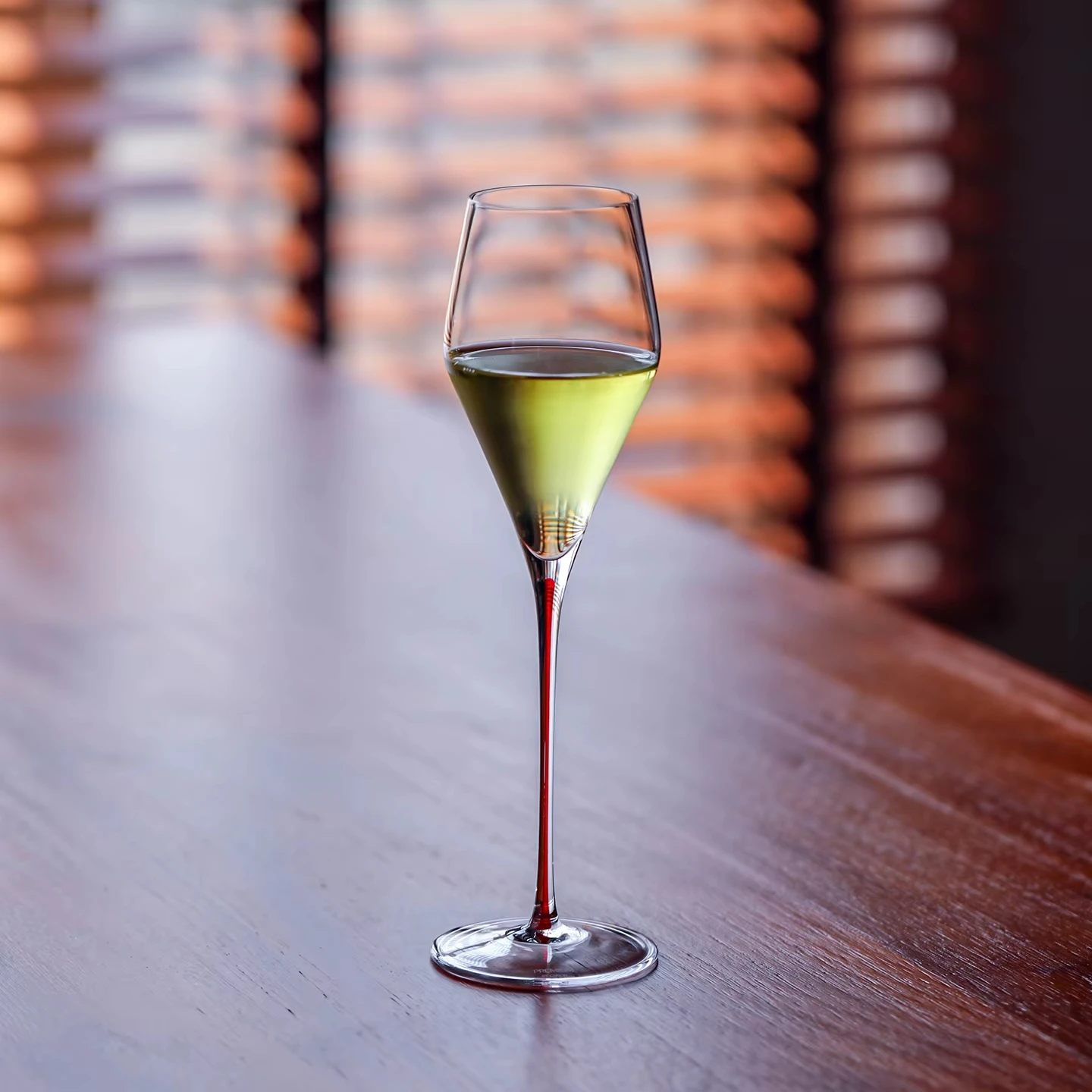 

Silk-drawn Colored Rod Crystal Glass Red Rod Champagne Wine Glass Boutique Series Tall Cocktail Glass