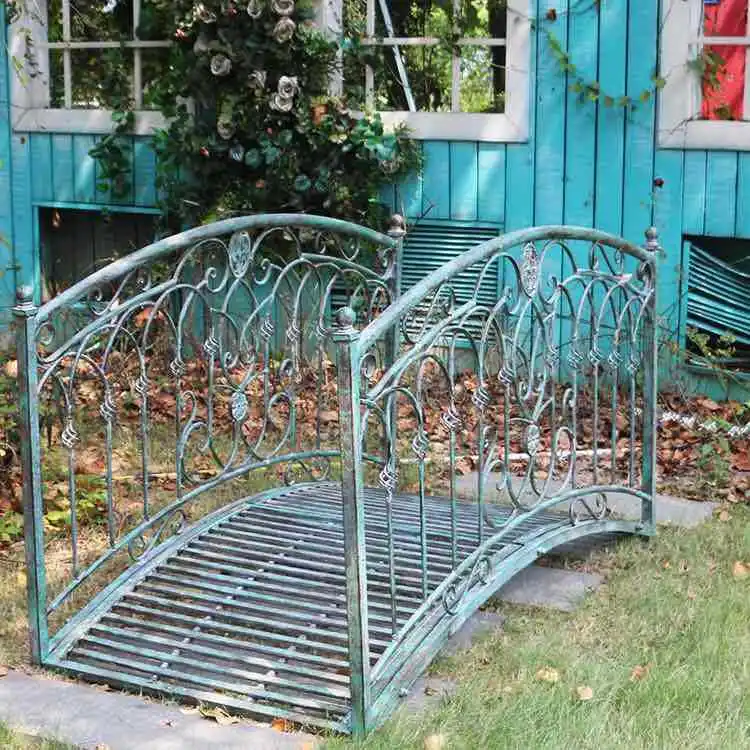 New Shabby Chic Bold Garden Patio Villa Courtyard Wedding Decoration Iron Art Outdoor Climbing Frame Metal Arch Bridge