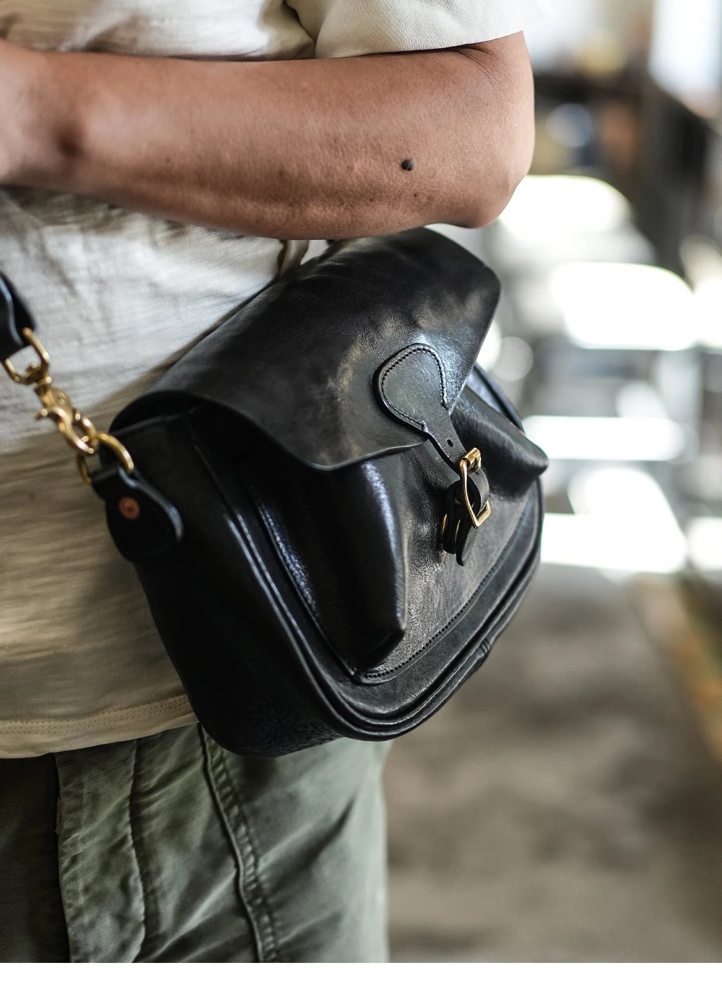 PNDME Vintage Designer Handgefertigte Hochwertige Echtleder Herren Umhängetasche Lässige Luxus Echtleder Kleine Schultertasche – Detail 6