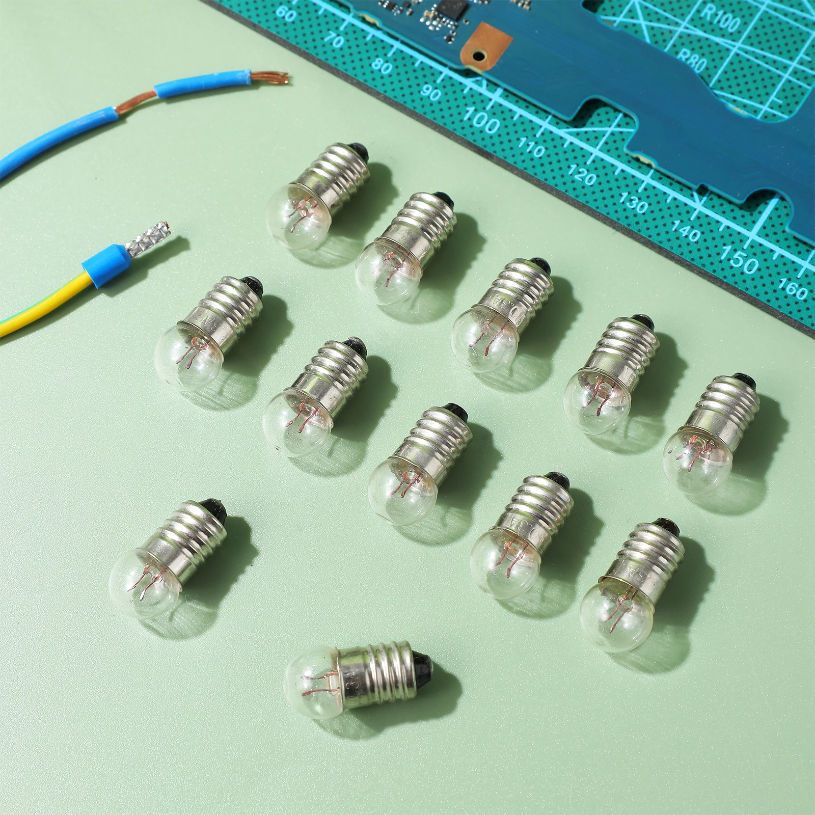 

50Pcs Small Light Bulbs Electrical Experiment Bulbs 1.5V DIY Teaching Instruments Physics Laboratory Electrical Teaching Bulb