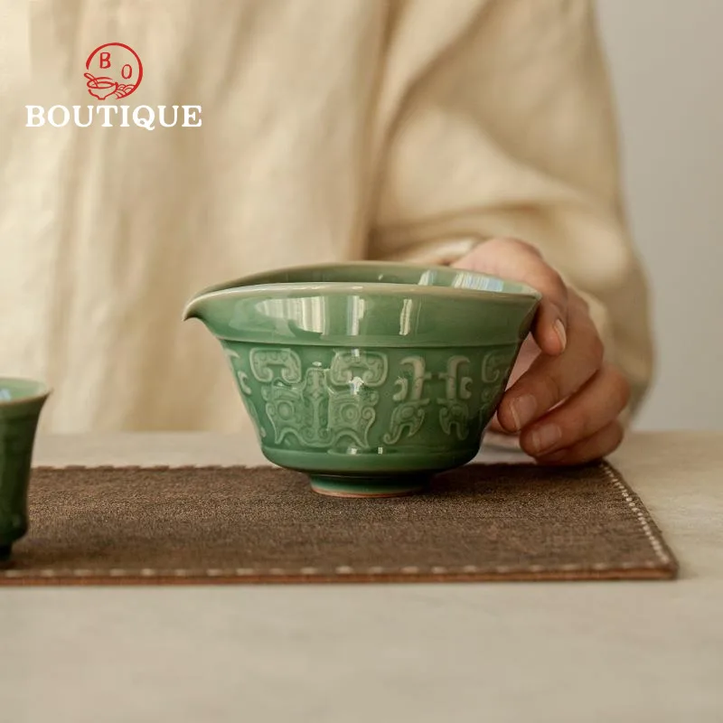 

Celadon Taotie Pattern Tea Cup Pitcher Tea Sea Retro Plum Green Cha Hai Tea Maker Teacup Tool Puer Cup of Tea Justice Cup Sea
