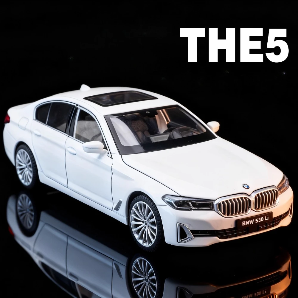 Modelo de coche teledirigido M4, escala 1:24, 530Li, puertas de juguete, sonido abierto, luz, extraíble, vehículos fundidos a presión de Metal, modelos de colección, Juguetes