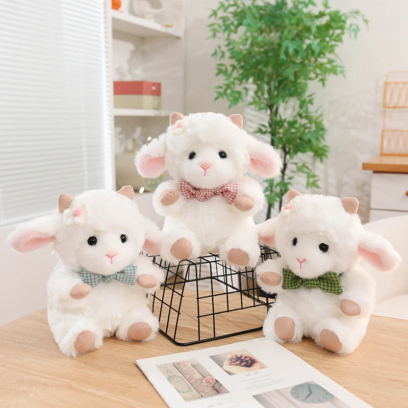 Heiß begehrte 23cm Niedliche Baby-Schaf-Plüschtiere – Weiche, flauschige Cartoon-Puppe mit Fliege – Sanfter, schöner Kinderbegleiter – Tolles Geschenk
