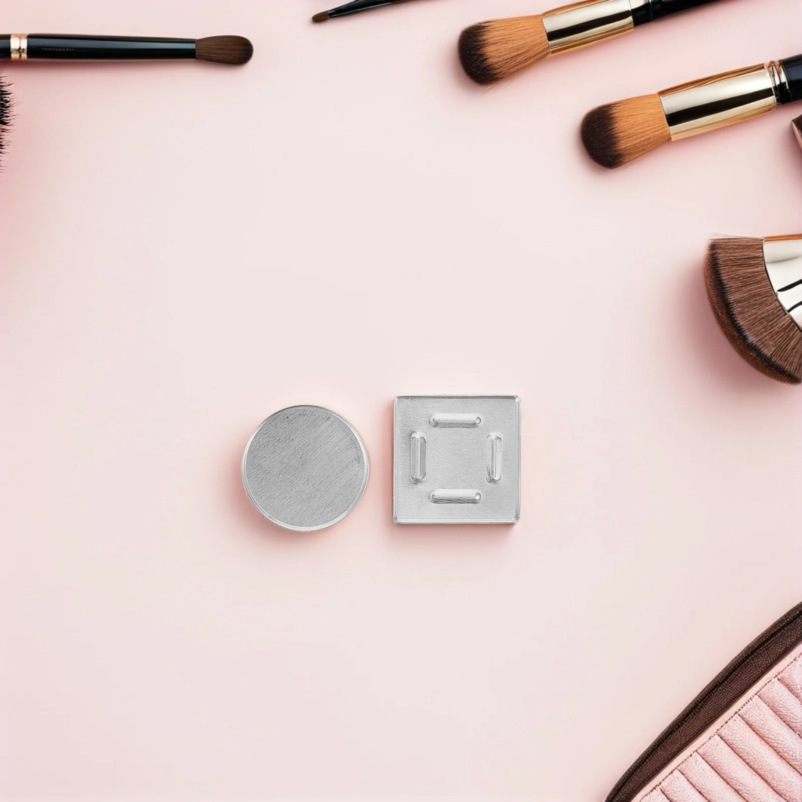 

30pcs Empty Eyeshadow Palette Aluminum Makeup Mixing Tray DIY Container Compact Mini Organizer Powder Tin Silver Color