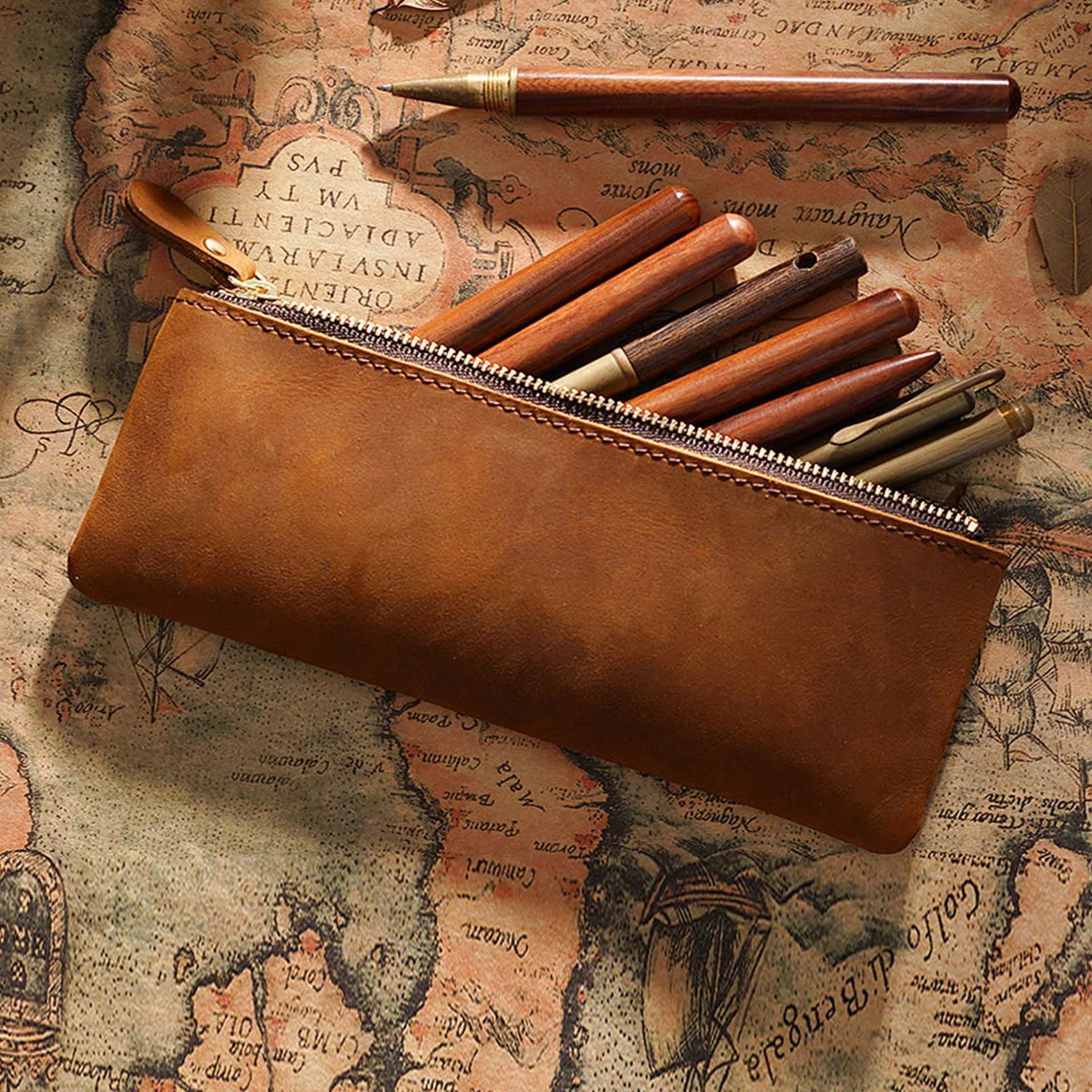 Men's and Women's Genuine Leather Zipper Simple Small Pen Bag Cowhide Pen Box Personalized Handmade Creativity Vintage Stationer