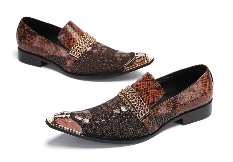 Herrenschuhe aus echtem Rindsleder mit Pythonmuster und Nadelverzierung für formelle Anlässe im Herbst, Modellausstellungen und geschäftliche Gelegenheiten. – Detail 13