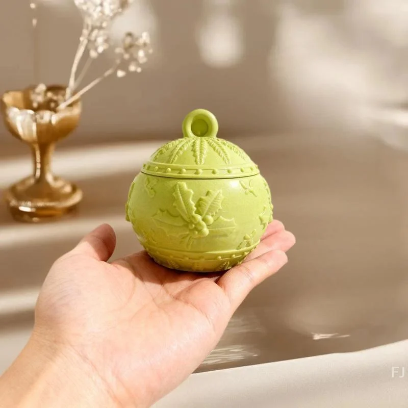 Festive Edition 6-Cavity Resin Molding Silicone Candle Holder in Christmas House Shape, One Piece