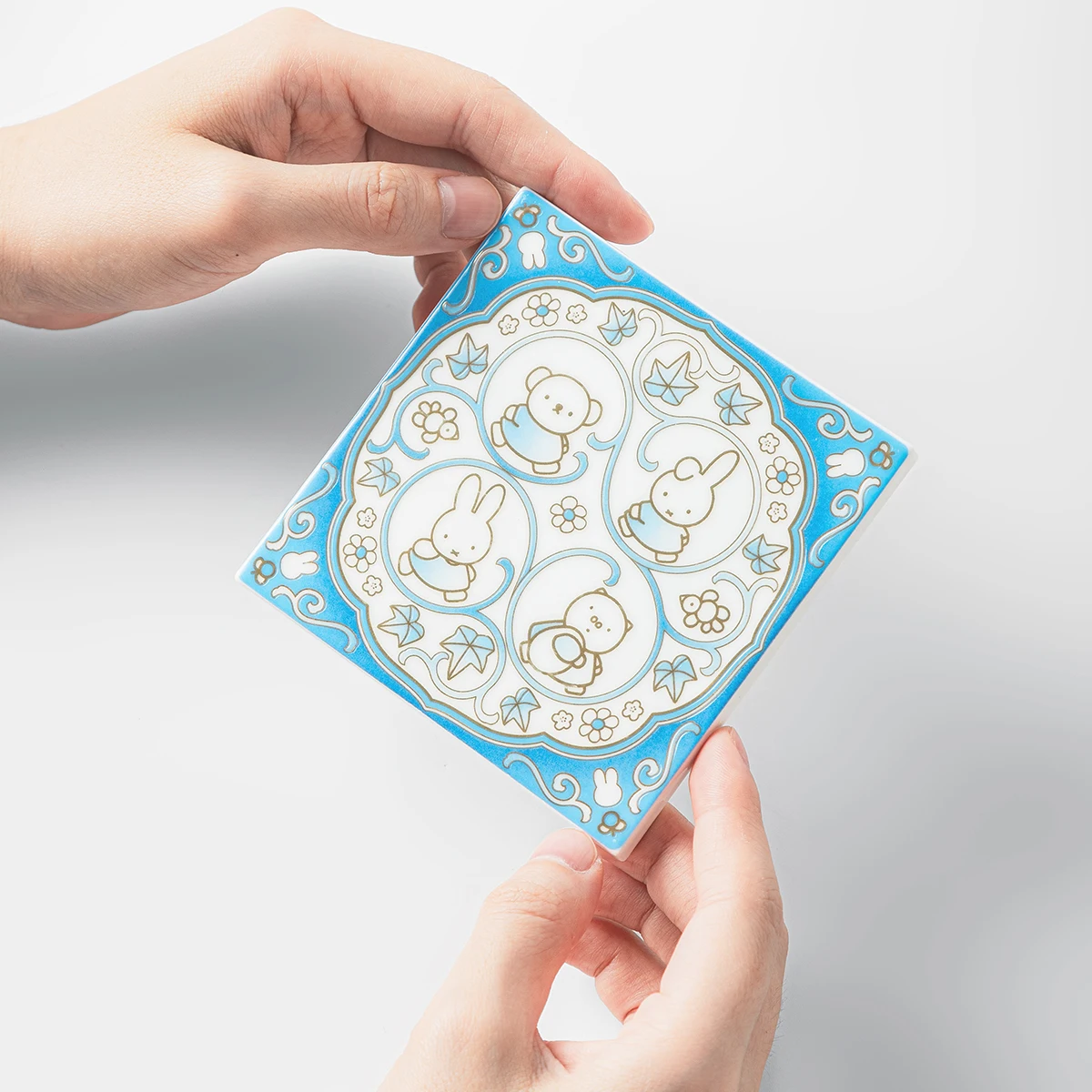 Miffy Porcelain Art Tile Set of 3, Blue Vine Garden, Jingdezhen Ceramic Coasters 10cm, Blue Gold Floral Chinoiserie Decor, Gift
