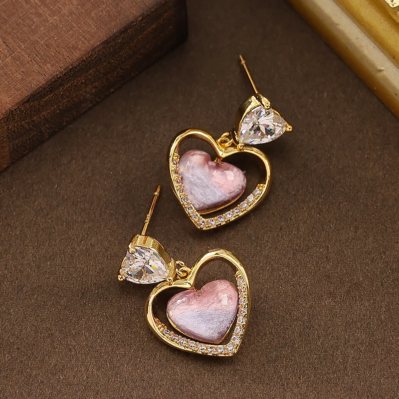 

Fashionable and sweet temperament full diamond zircon love resin earrings light luxury simple high-end light luxury earrings