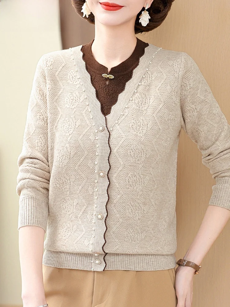 

Модный вязаный топ для весеннего гардероба, базовый слой, свободный крой, с жемчужной отделкой, для женщин среднего и старшего возраста