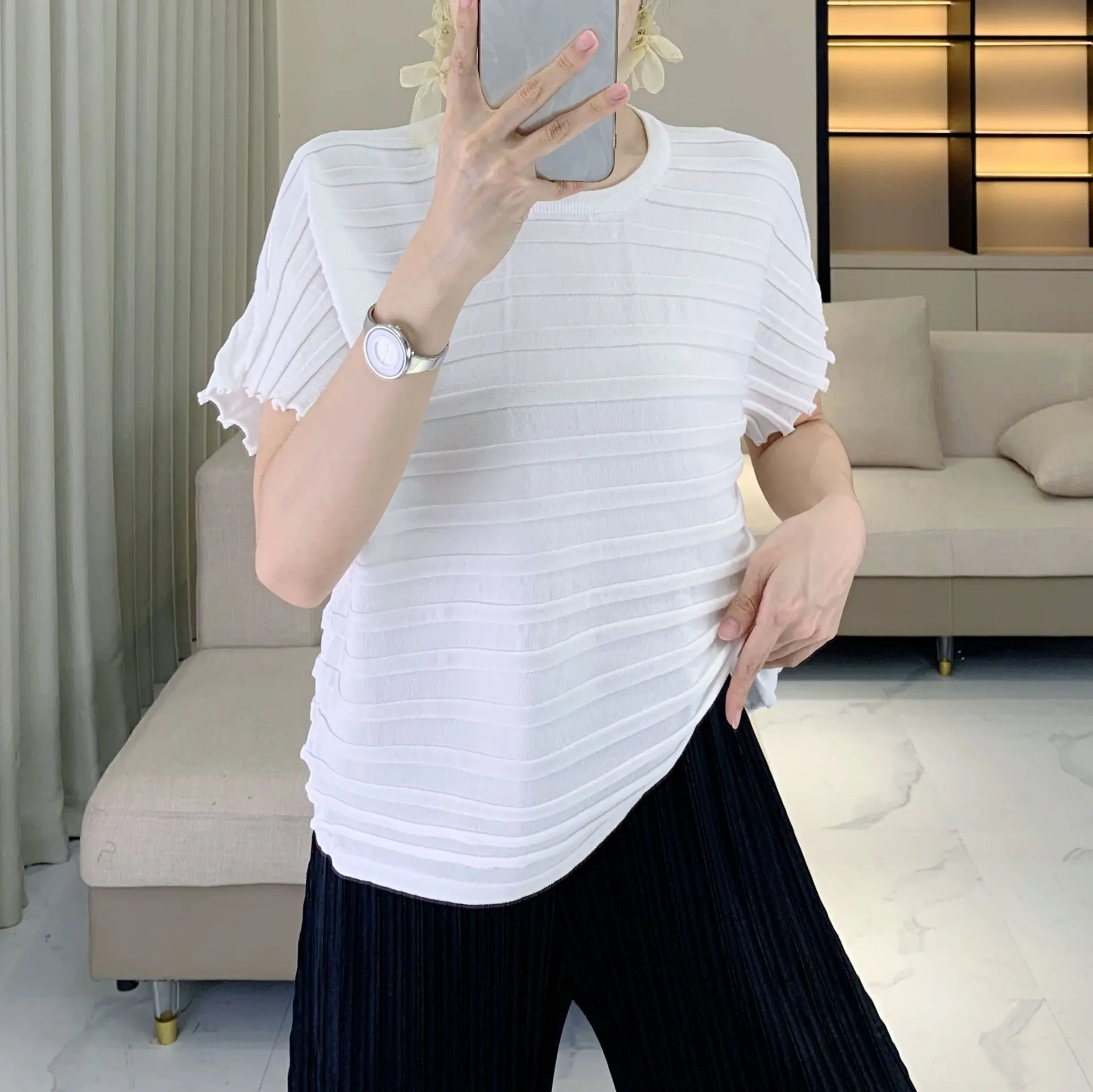 Miyake nouveau T-Shirt femme col rond tricoté mode Plisse ample femmes polyvalent plissé couleur unie à manches courtes haut