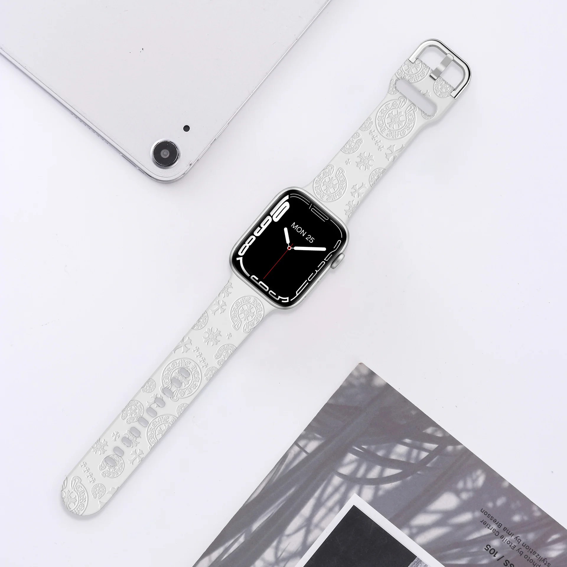 Uhgbsd สายซิลิโคนพิมพ์ลายอัลตร้าโคโรล่าสำหรับสายคาด Apple Watch 1-8 40 41 42 44 45 49มม.