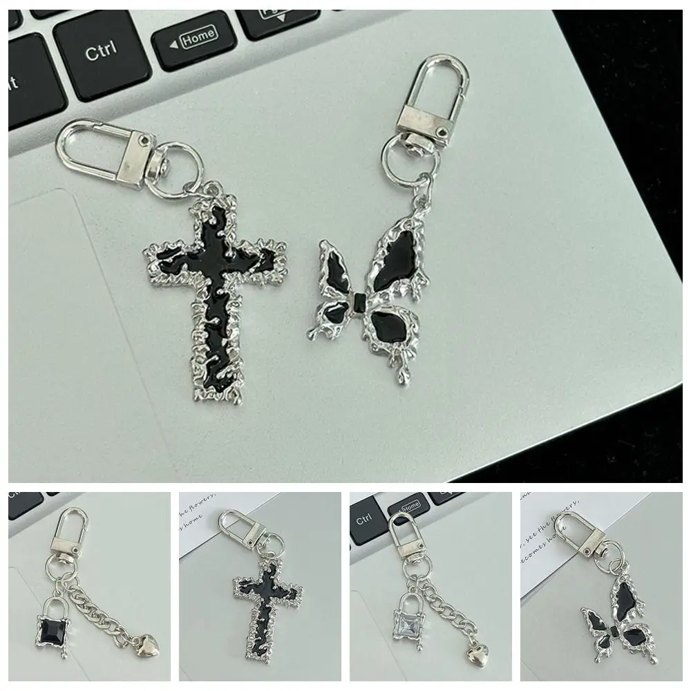 

Bag Pendant Butterfly Cross Key Chain Heart Irregular Gothic Y2K Lava Thorn Keyring Black Cartoon Lock Love Keychain Couple Gift