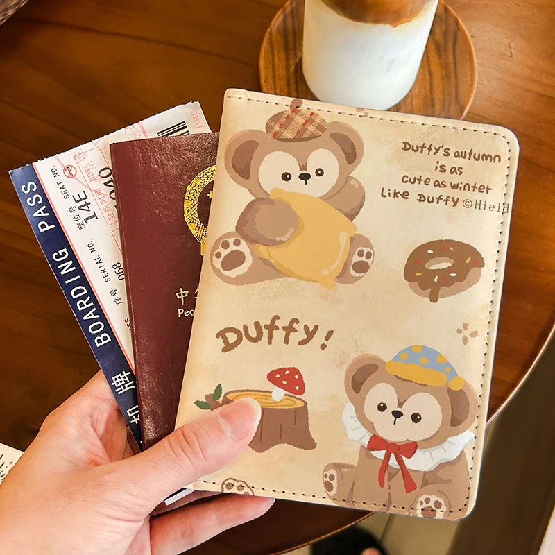 

Disney Duffy and his friends passport clip ID bag protection case multifunctional card bag portable storage abroad travel