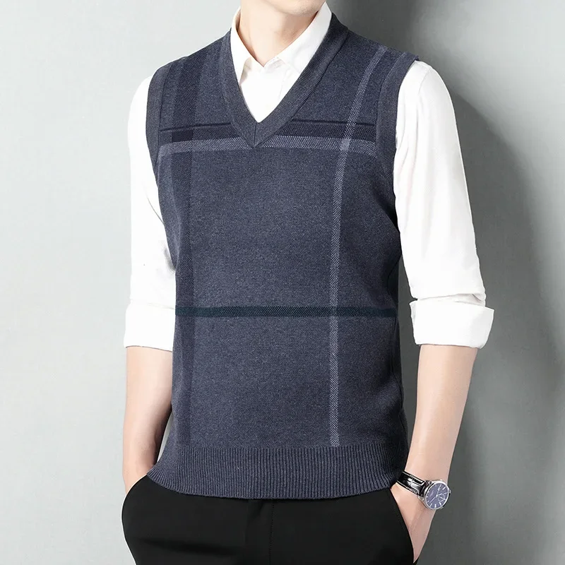 Knitted Sweater Vests Men V-neck Fashion Sleeveless Basic All-match Outwear Striped Hombre Streetwear Casual Warm High Street