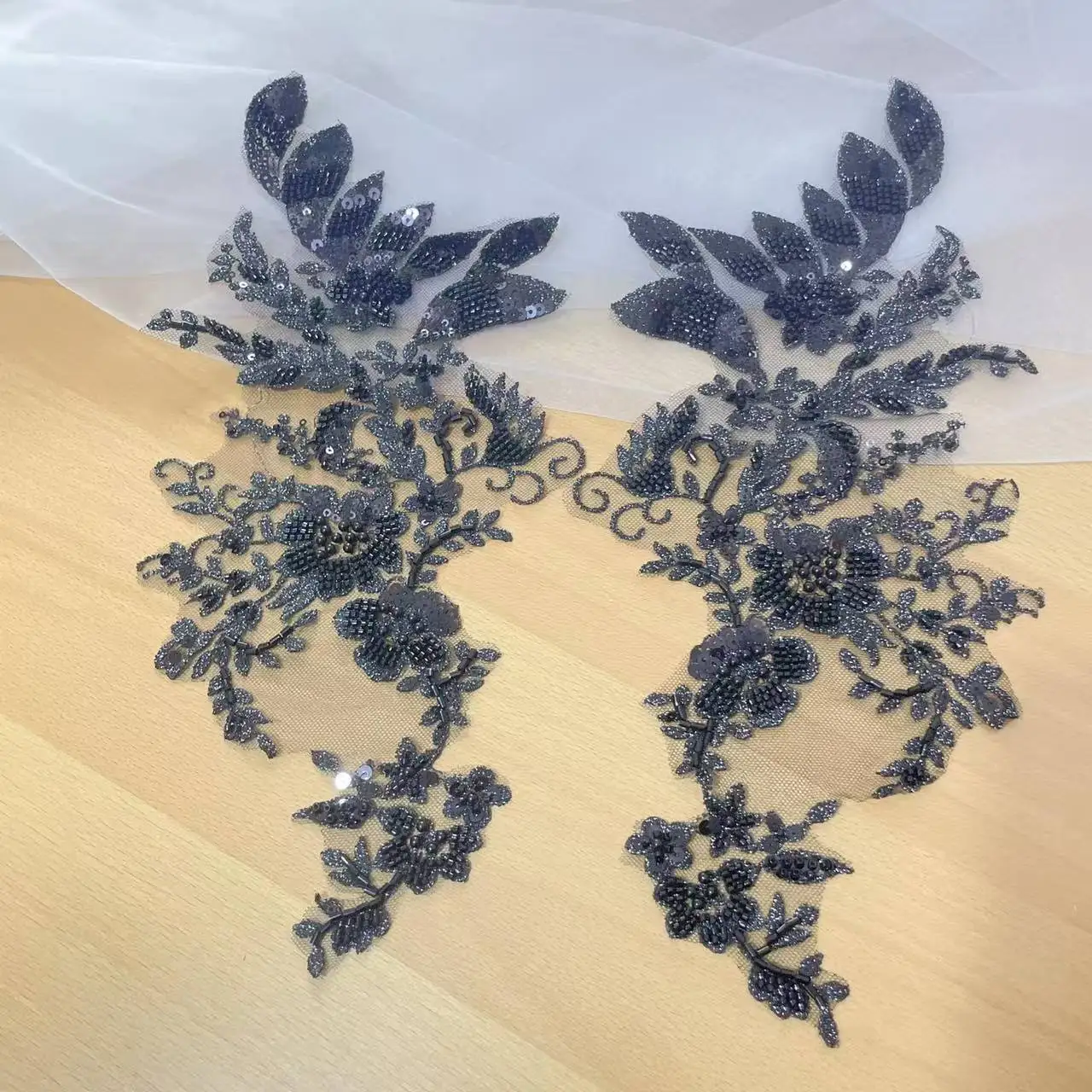 2 Stück = 1 Paar. Mehrfarbige Perlenspitze, verspiegelte Blumen, Hochzeitsschuhe, Kopfschmuck, DIY-Nähzubehör, RS4890 – Detail 12