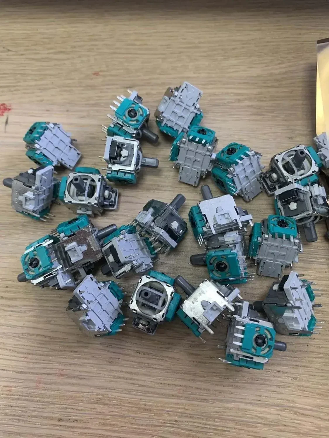 

50pcs/lot Original New for ALPS 3D Analog Joystick Button for Xboxone for Xbox One Controller Gamd Pad Potentiometer Replacement