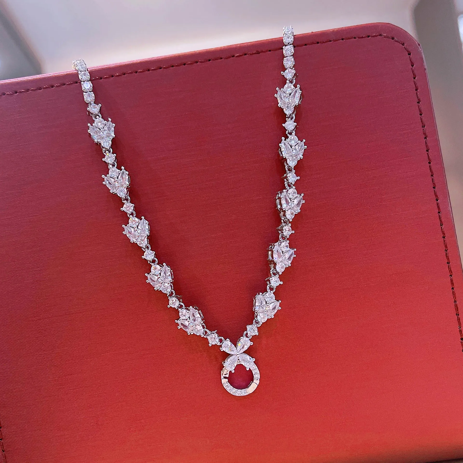 S925 Sterling Silver Necklace Slightly Inlaid with Diamonds Universal Chain Women Jewelry
