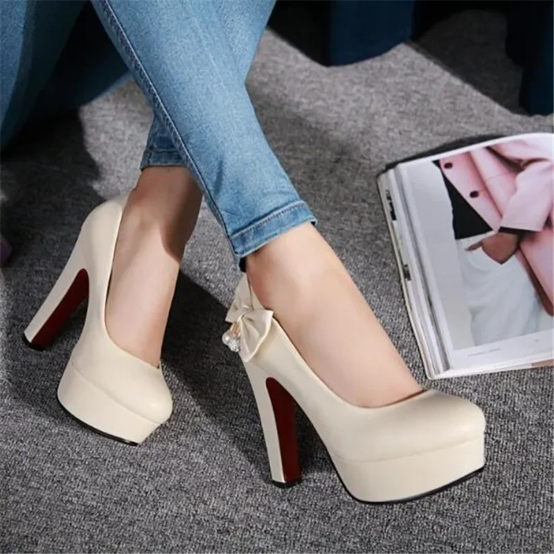 Customized Large Size Pumps Single Shoes 44 45 46 Yards Large Size High Heels with High-heeled Shoes with Butterfly Knot Diamond