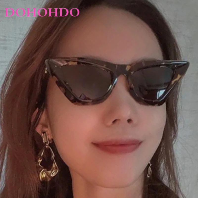 

New Vintage Cat Eye Thick Frame Women Sunglasses Fashion Trendy Brand Design Men Sunglass Summer Traveling Shades Ladies UV400