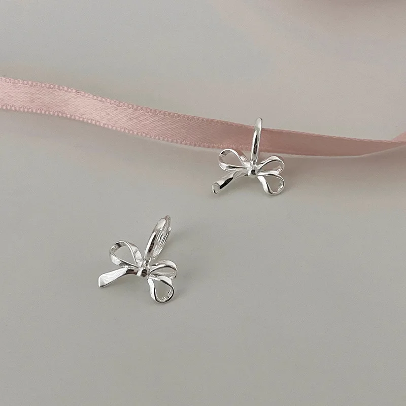 1Pair Silver Sweet Cute Bow Ear Buckle Hoop Earrings for Women Silver Color Simple Minimalist Ear Piercing Jewelry Gift