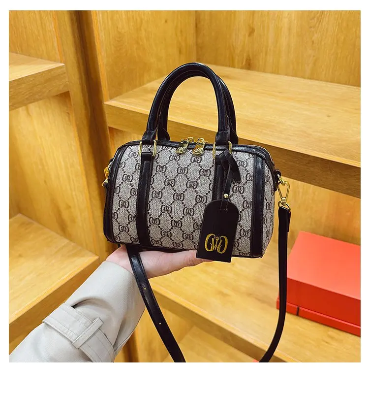 Vegan Leather Tote Bag Detachable Strap Boston Style Gym/Casual Essentials Compact Design Zipper Closure Purse