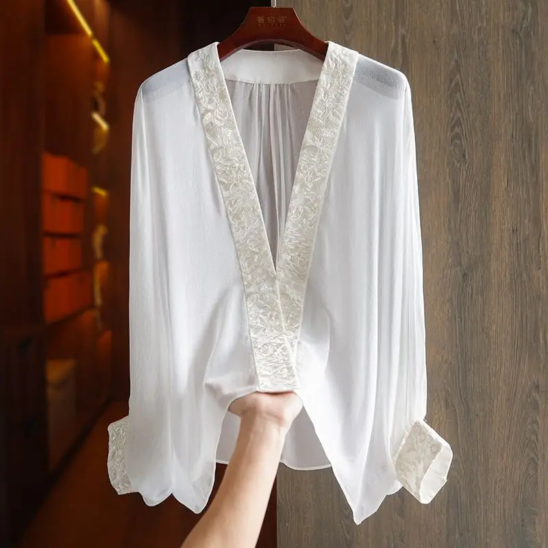 2024 chinese traditional hanfu top women elegant white heavy industry embroidery v-neck shirt sunscreen clothing daily blouse