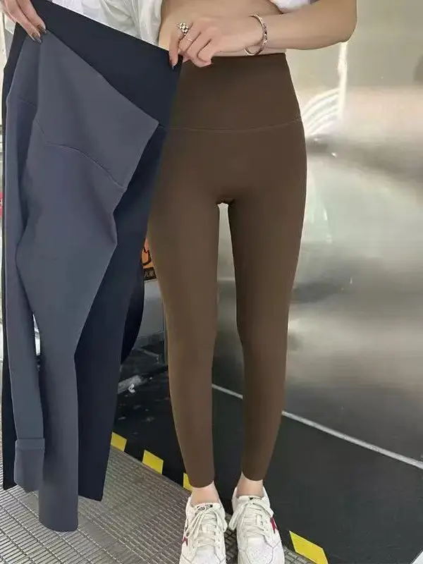 กางเกงโยคะเอวสูงสำหรับผู้หญิง ลายหนังม้า ผ้ากำมะหยี่บาง ใส่ได้ทั้งฤดูใบไม้ผลิและฤดูใบไม้ร่วง ไซส์พลัส ช่วยให้ดูผอม