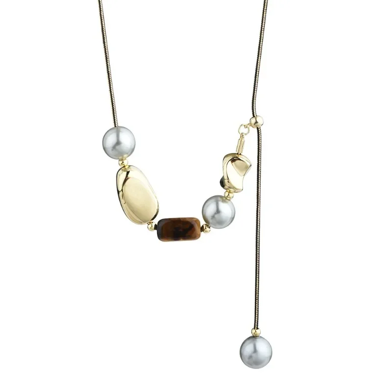 سلسلة سترة معدنية مربعة غير منتظمة بطيات فضية على شكل عين النمر للنساء، قلادة عصرية ورجعية