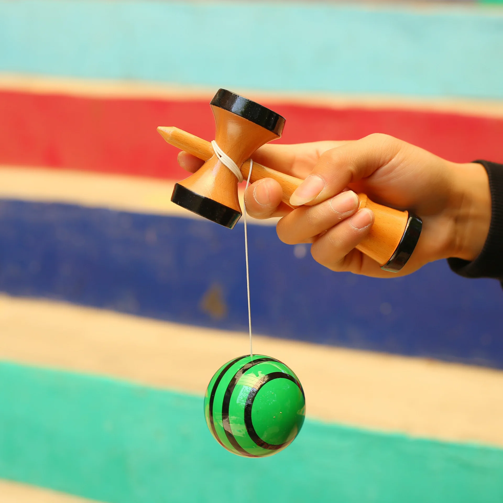 Anguria Trick Ball Legno Kendama Toy Palla fitness Treno Coordinazione occhio-mano Bambini Gioco tradizionale di palla di cattura Giocattolo