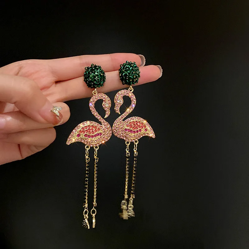 Sparkly Flamingo Pendant Earrings For Ladies Green Pink Rhinestone Drop Dangle Earrings Personality Animal Bird Ear Jewelry K-