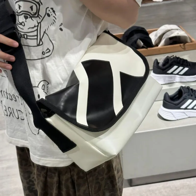 

Adidas Sportswear Contrast Color Crossbody Bag Lightweight Spacious for Youth Streetwear Use
